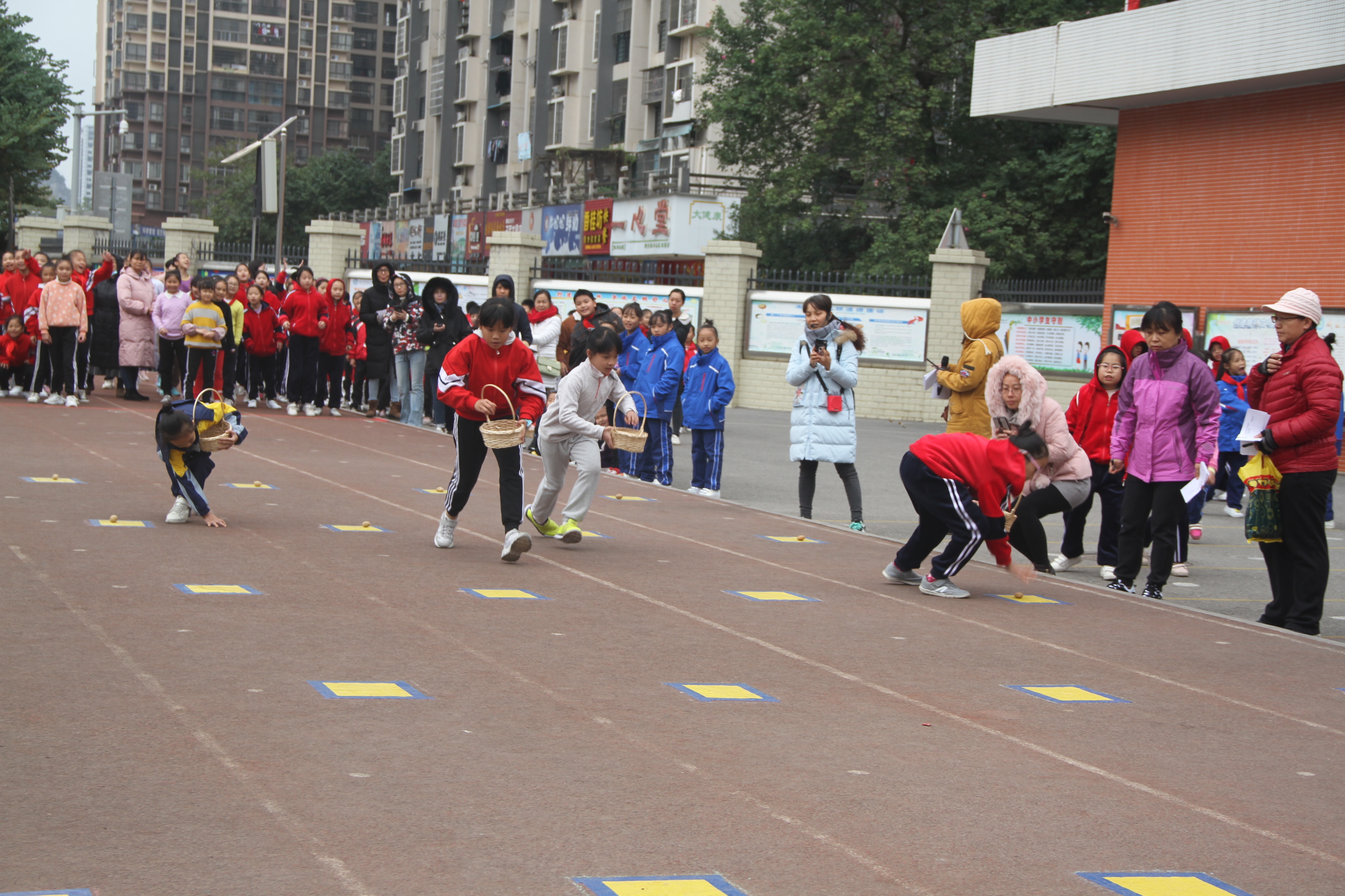 柳州市胜利小学:快乐运动,快乐成长——第四届"阳光体育"运动会